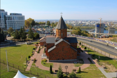 Масштабные акции солидарности с Армянской апостольской церковью прошли в Ессентуках и Армавире