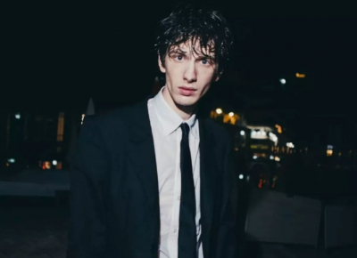 Марк Эйдельштейн начал роман с британской художницей: первые фото