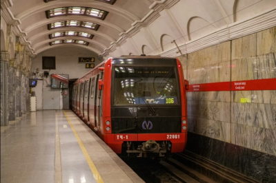 Интервалы движения на салатовой ветке метро Москвы увеличены для проверки состава
