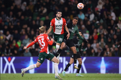 &quot;Краснодар&quot; удержал лидерство, сыграв вничью с &quot;Локомотивом&quot; перед зимней паузой