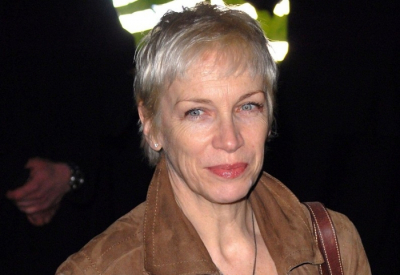 Энни Леннокс поделилась диагнозом и объяснила, почему отказалась от медикаментов